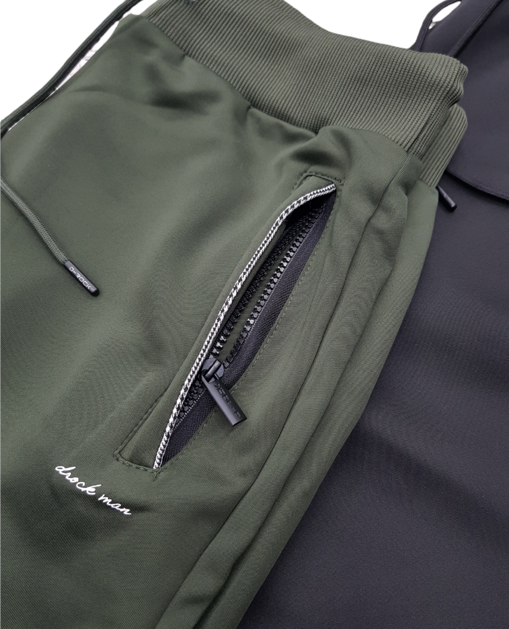 Mens D-ROCK Signature Short